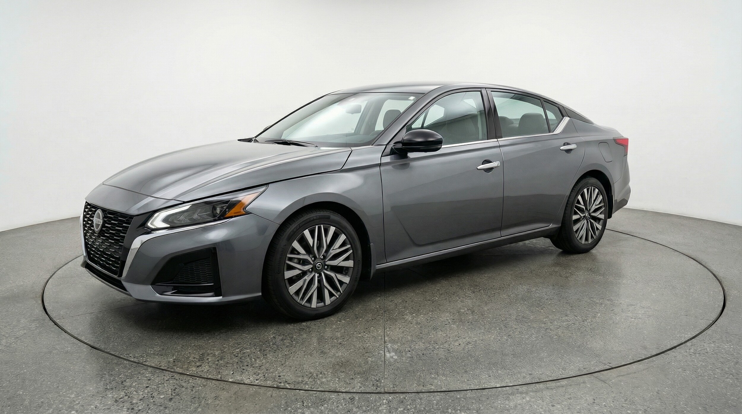 Thumbnail: 2025 Nissan Altima - 3