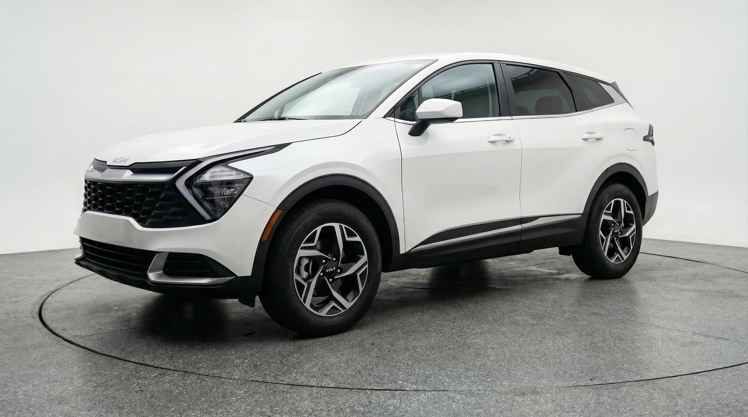 Thumbnail: 2025 Kia Sportage - 3