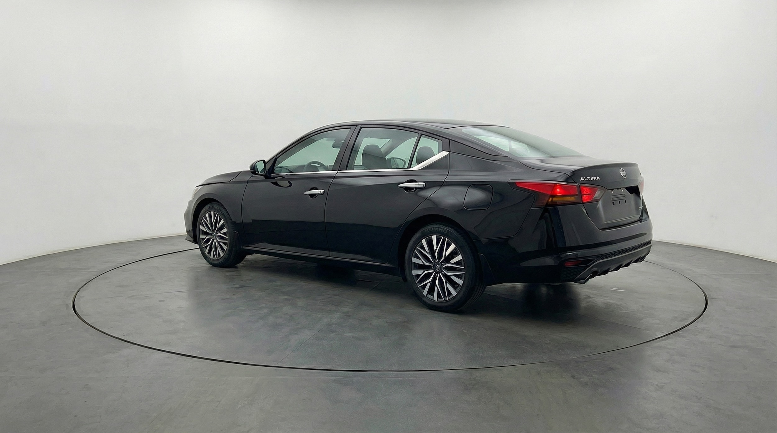 Thumbnail: 2025 Nissan Altima - 5