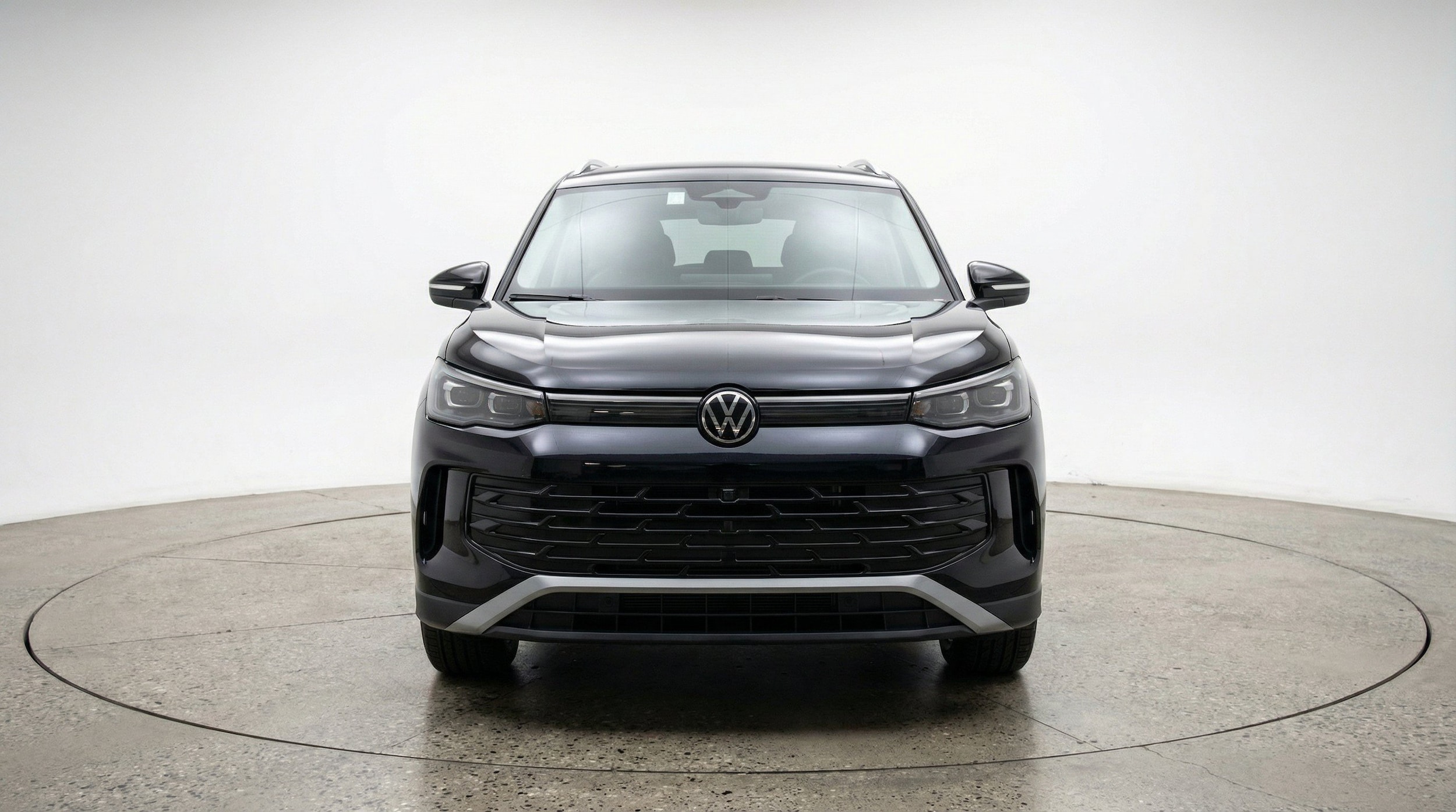 Thumbnail: 2026 Volkswagen Tiguan - 2