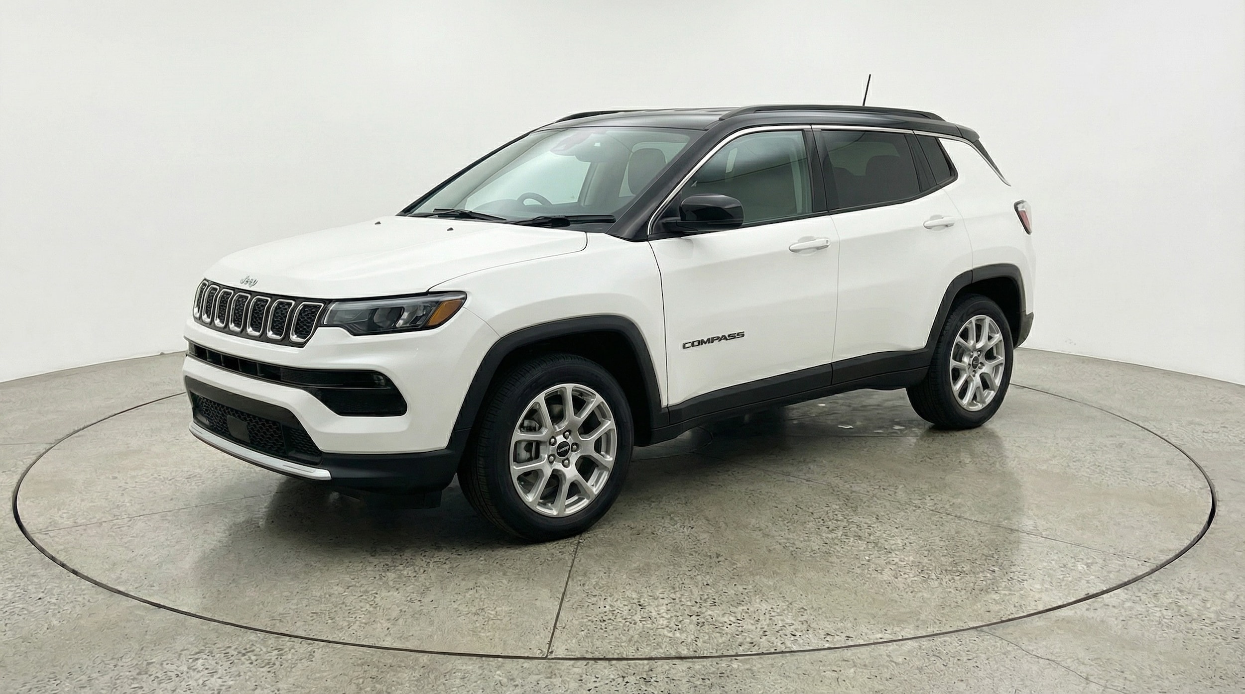 Thumbnail: 2025 Jeep Compass - 3