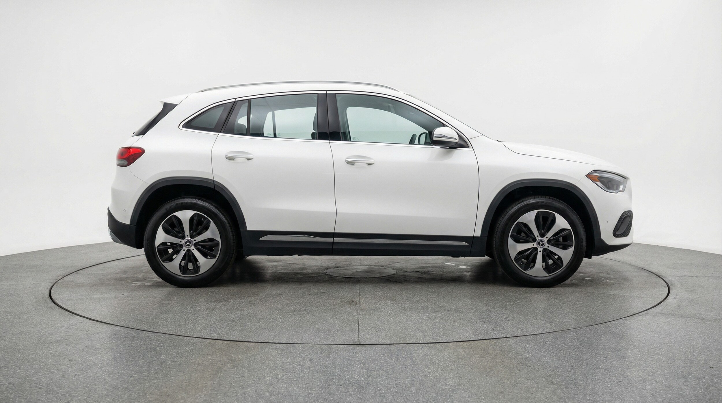 Thumbnail: 2025 Mercedes-Benz GLA - 8