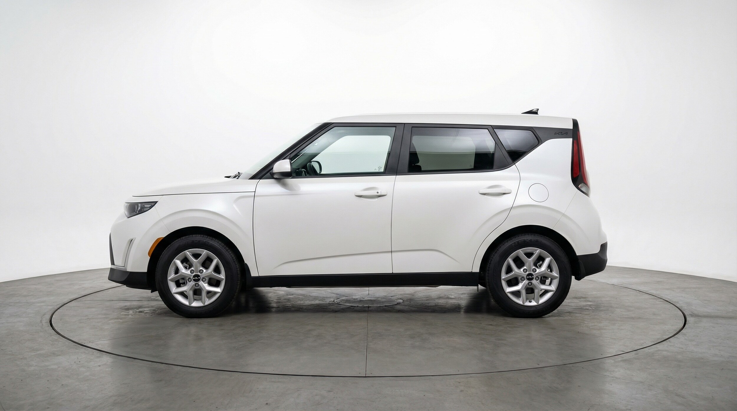 Thumbnail: 2025 Kia Soul - 4