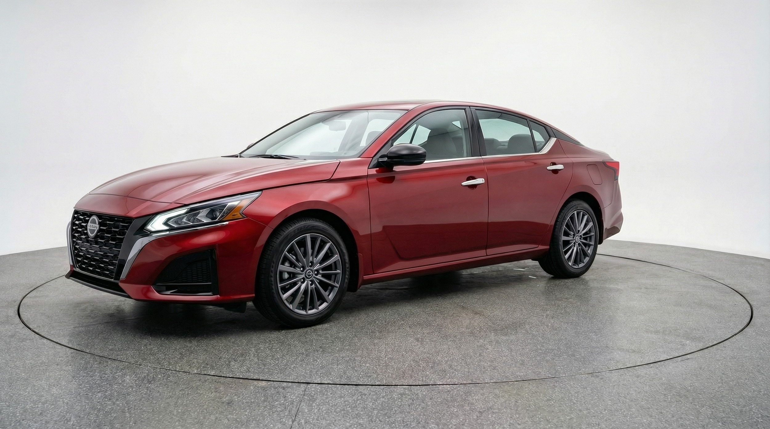 Thumbnail: 2025 Nissan Altima - 3