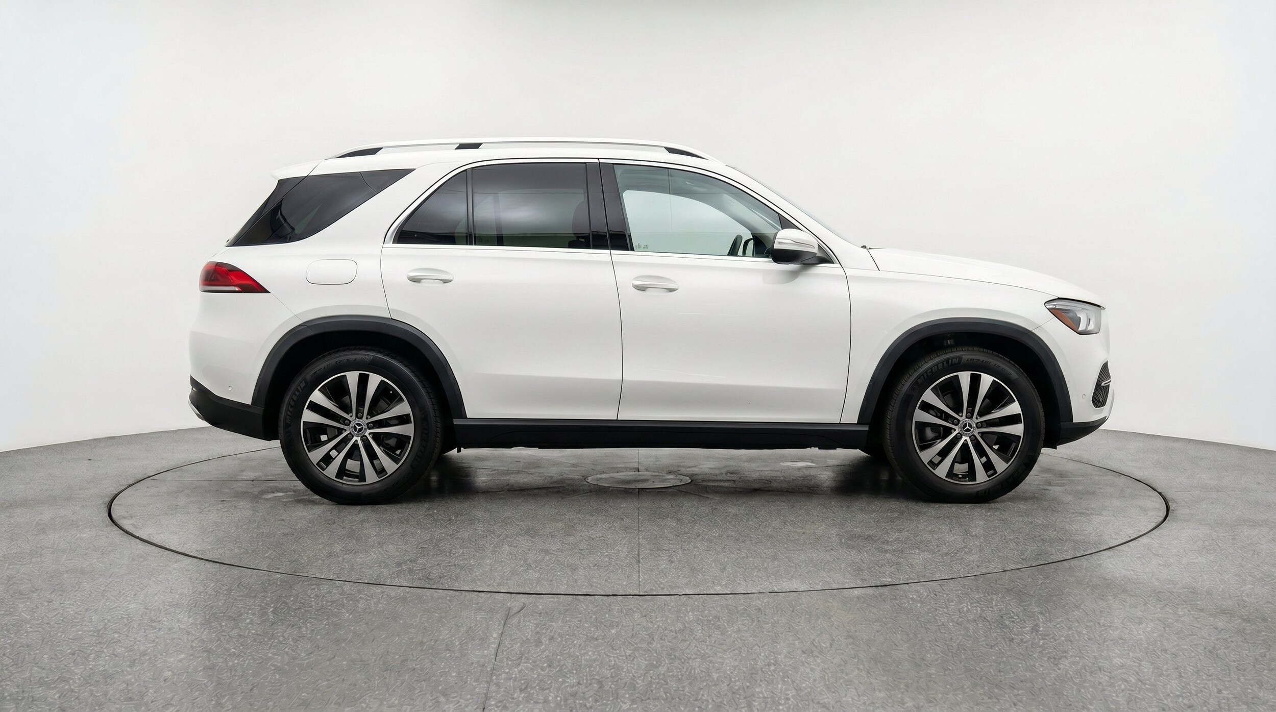 Thumbnail: 2026 Mercedes-Benz GLE - 11