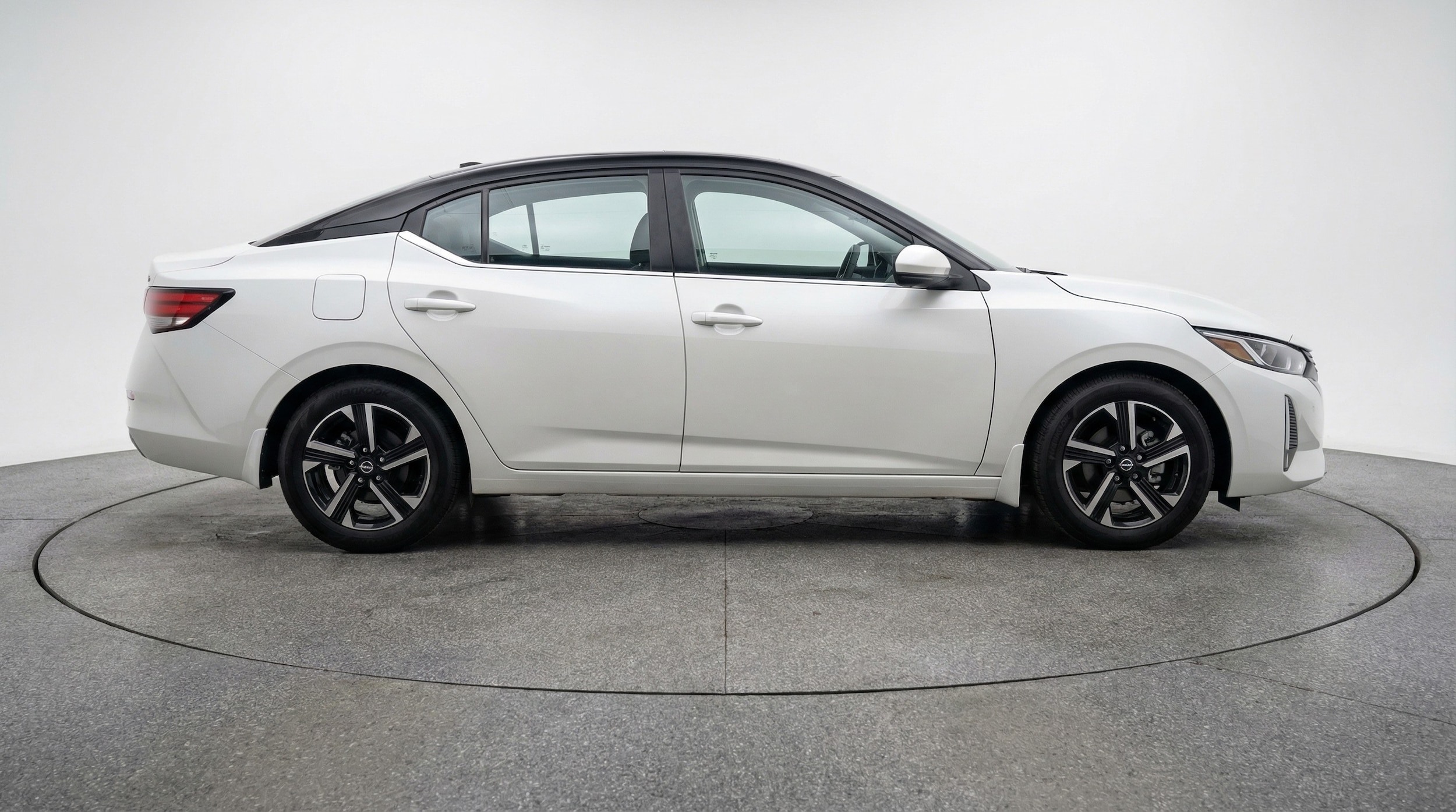 Thumbnail: 2025 Nissan Sentra - 8