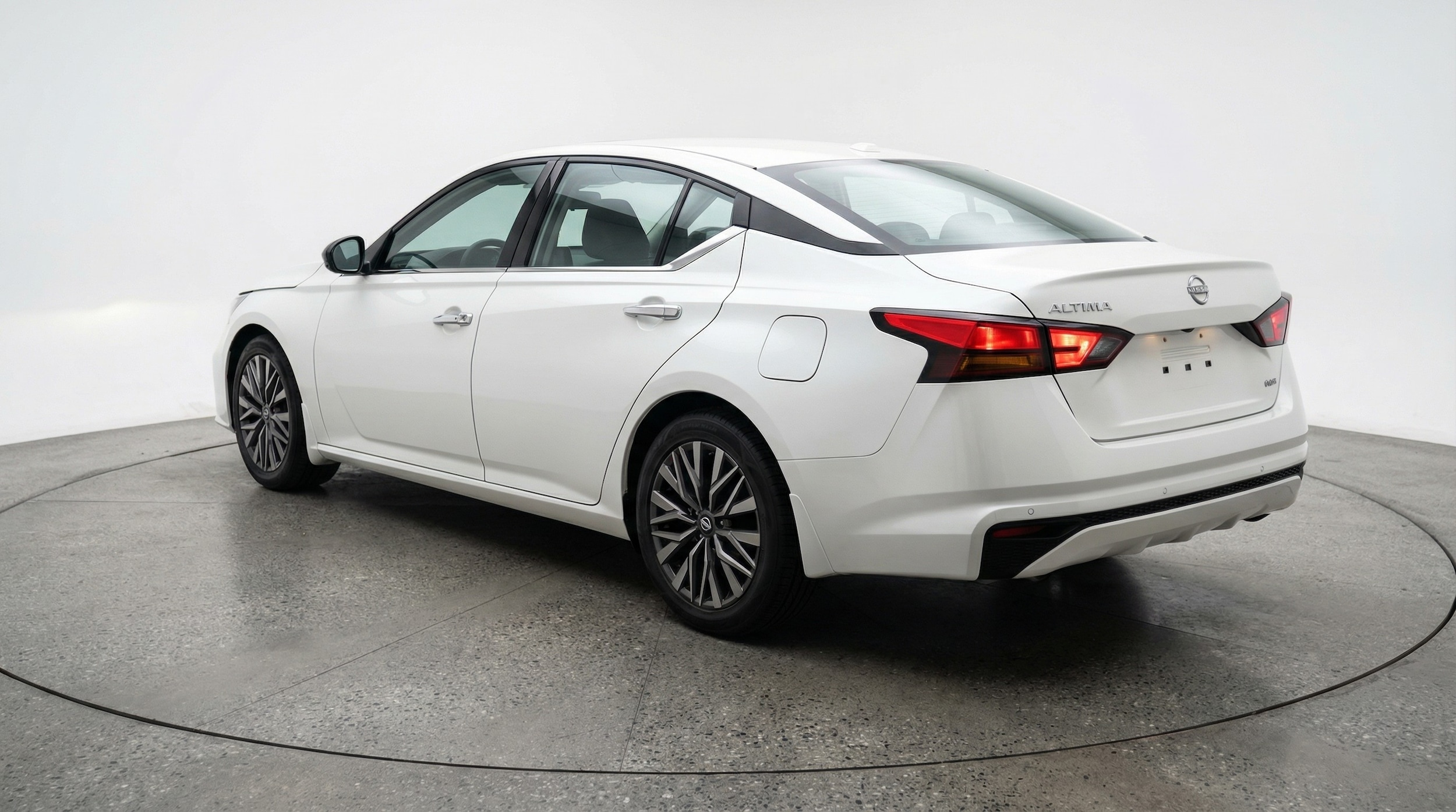 Thumbnail: 2025 Nissan Altima - 5