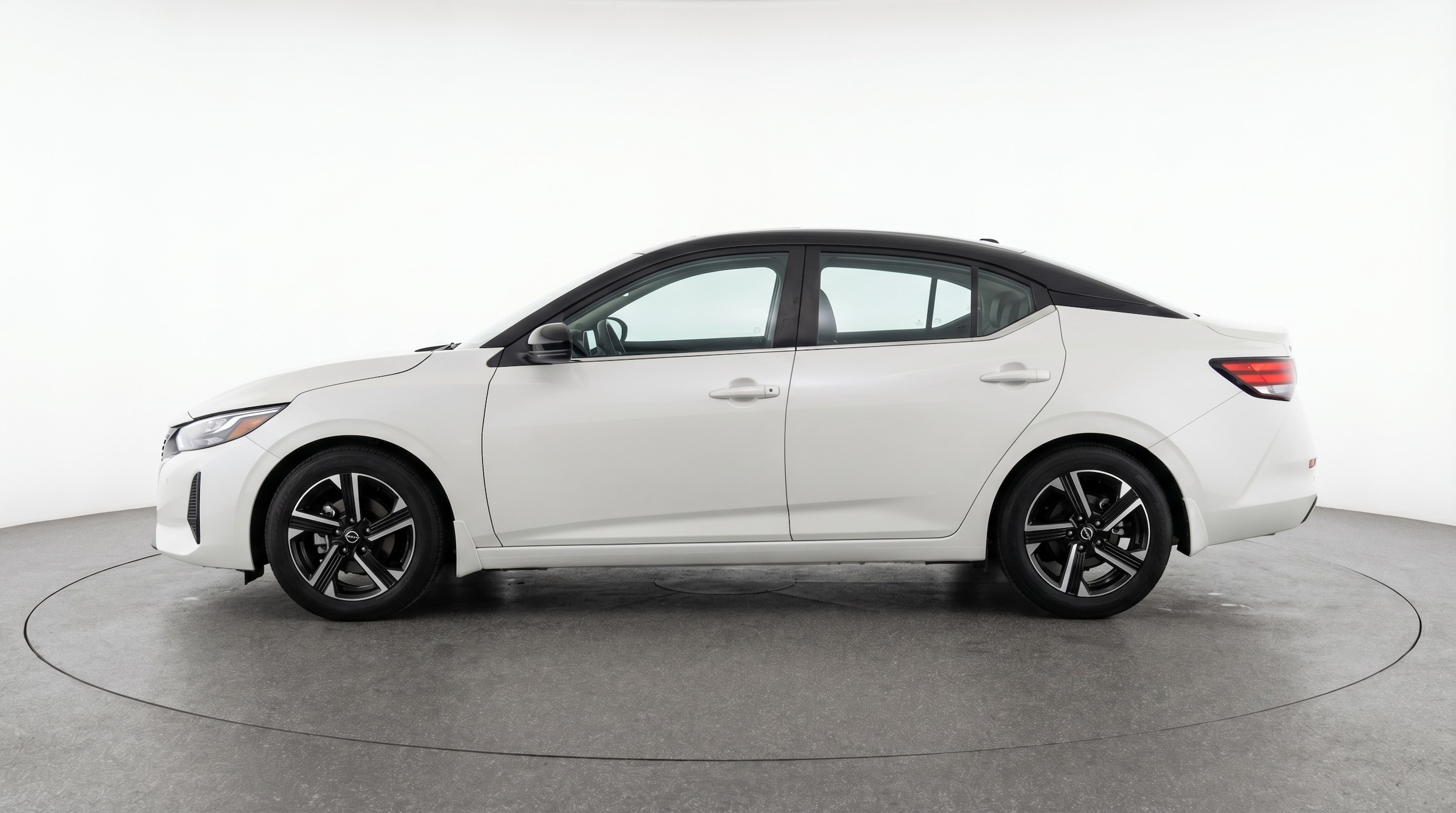Thumbnail: 2025 Nissan Sentra - 4