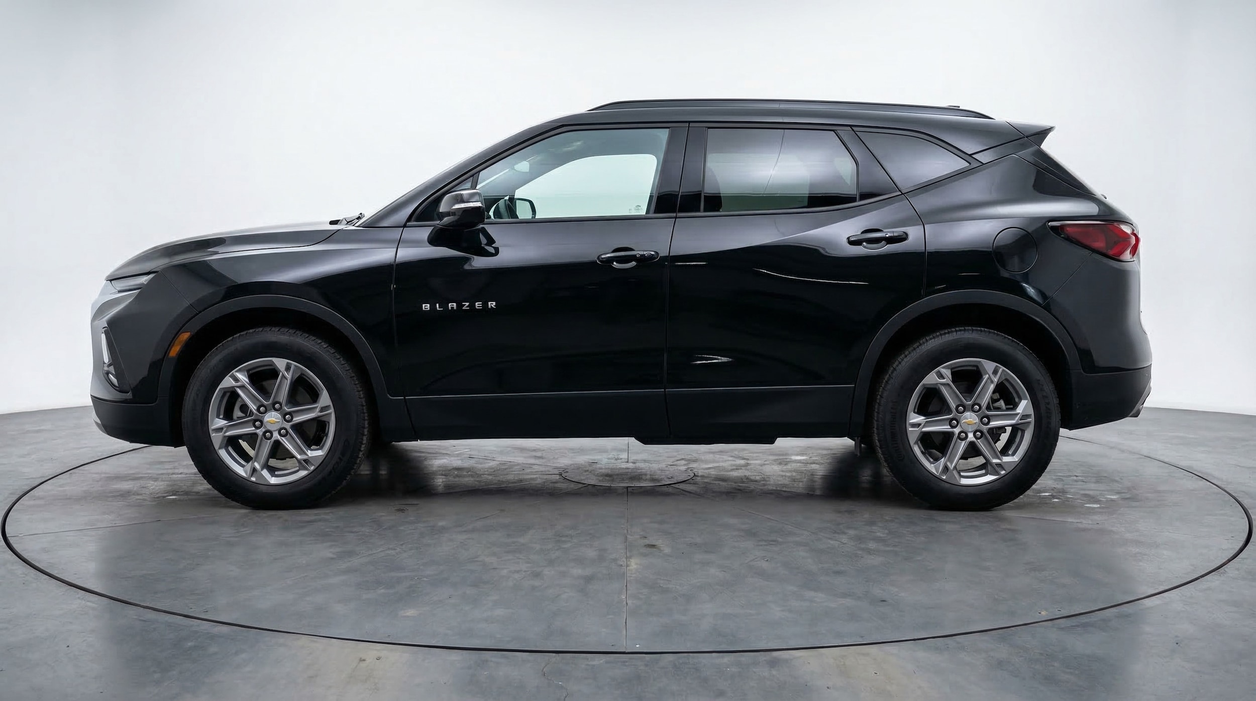 Thumbnail: 2025 Chevrolet Blazer - 4