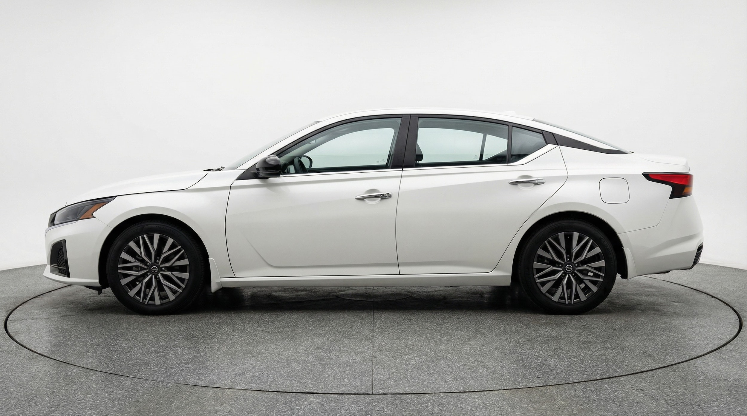 Thumbnail: 2025 Nissan Altima - 4