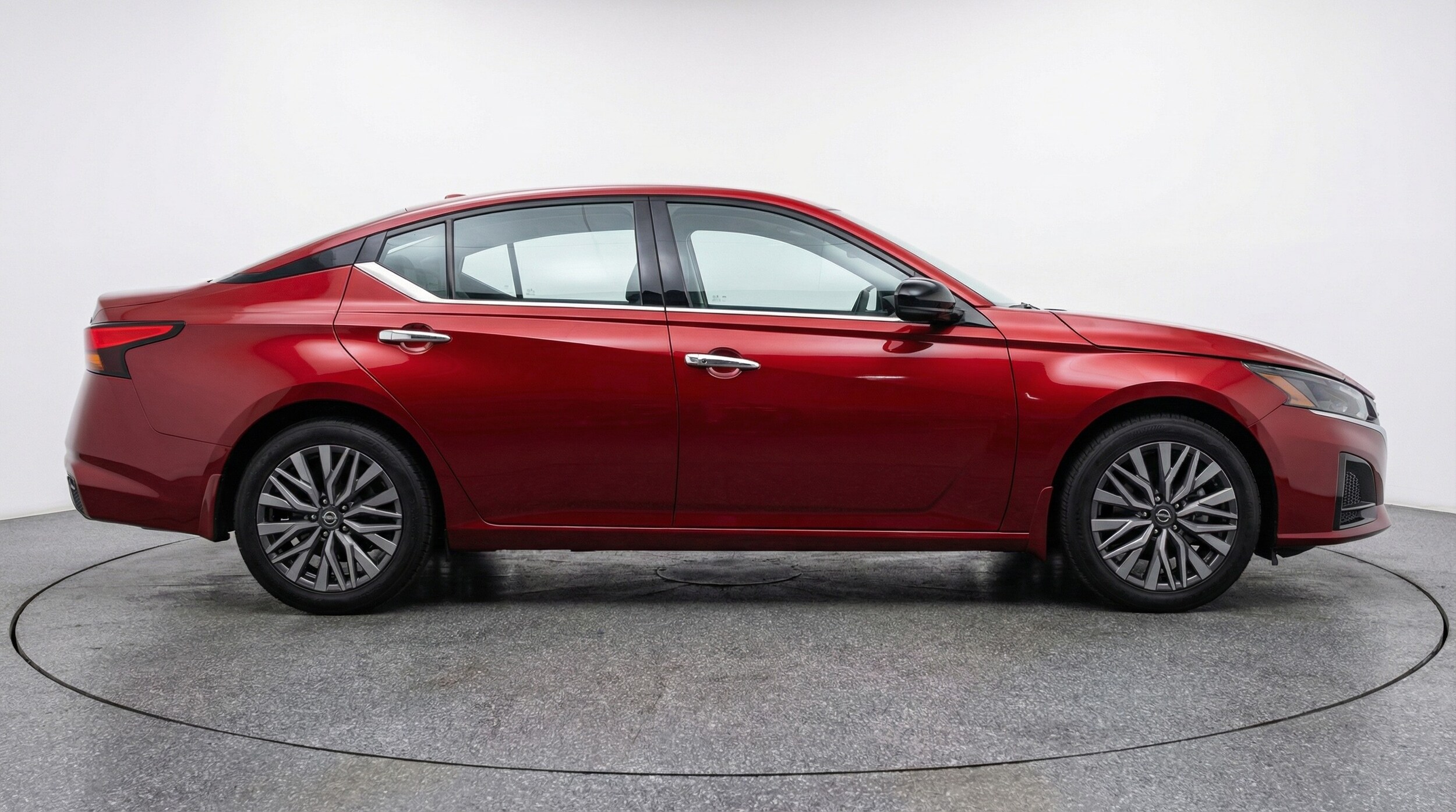 Thumbnail: 2025 Nissan Altima - 8