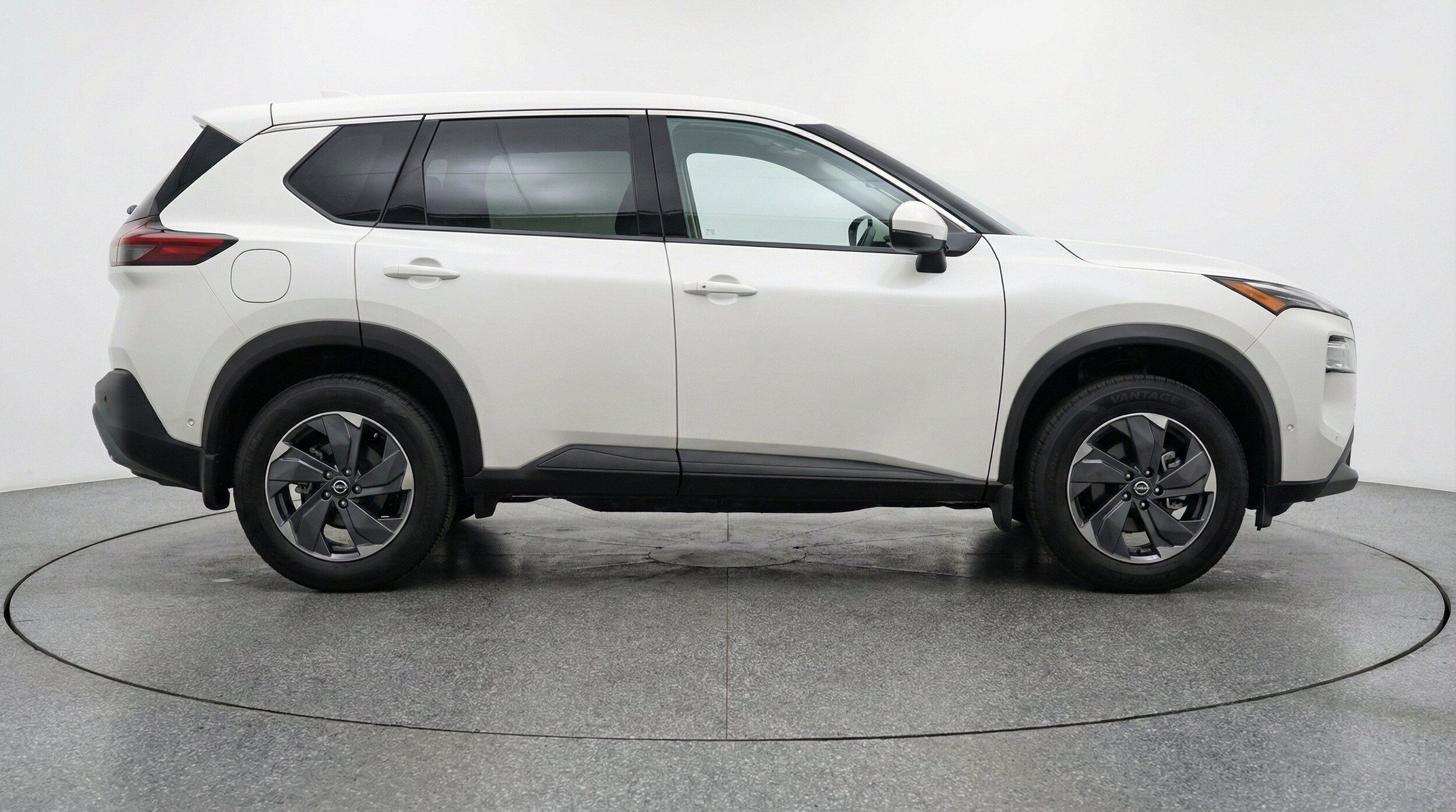 Thumbnail: 2025 Nissan Rogue - 11