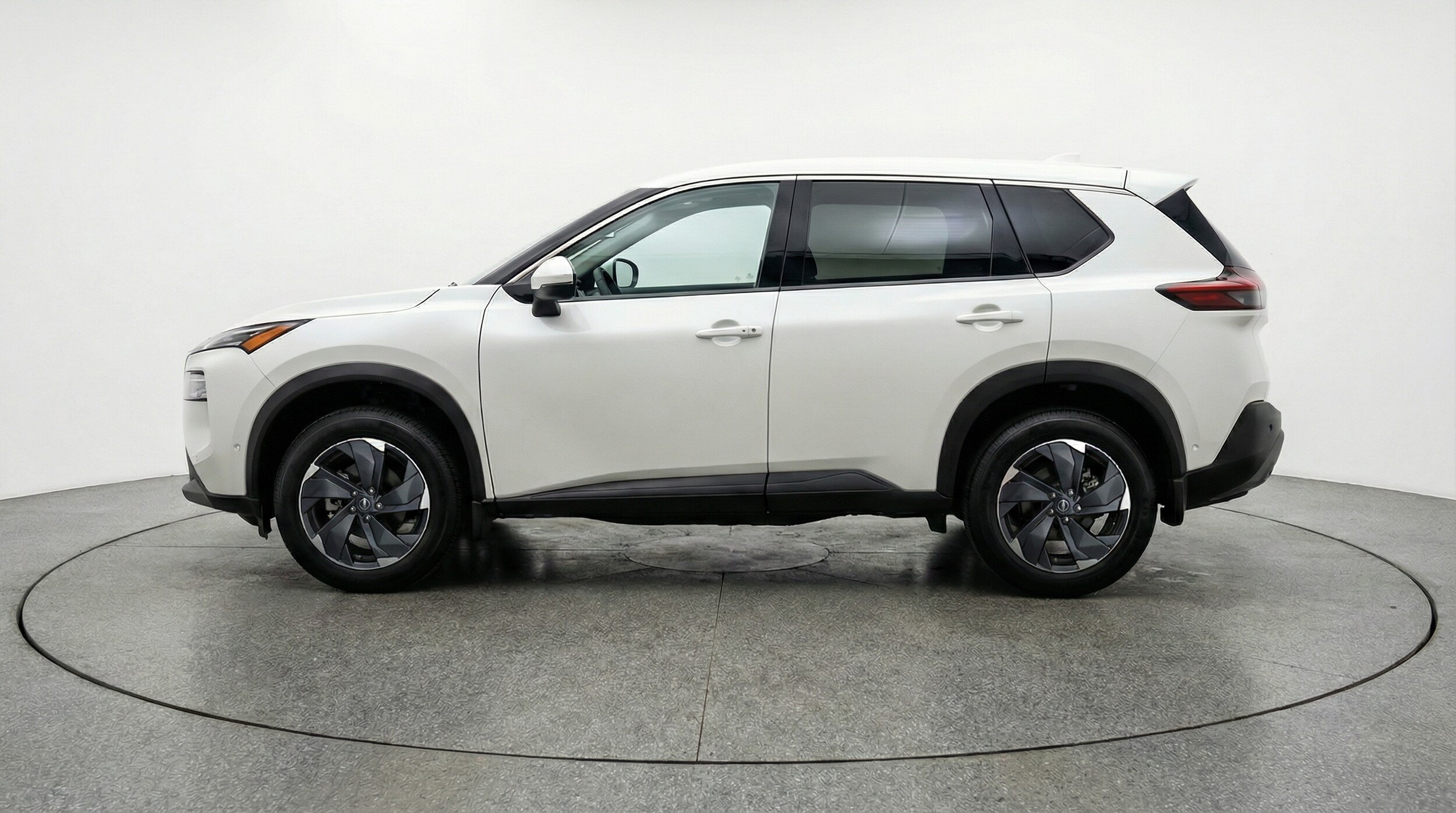 Thumbnail: 2025 Nissan Rogue - 4