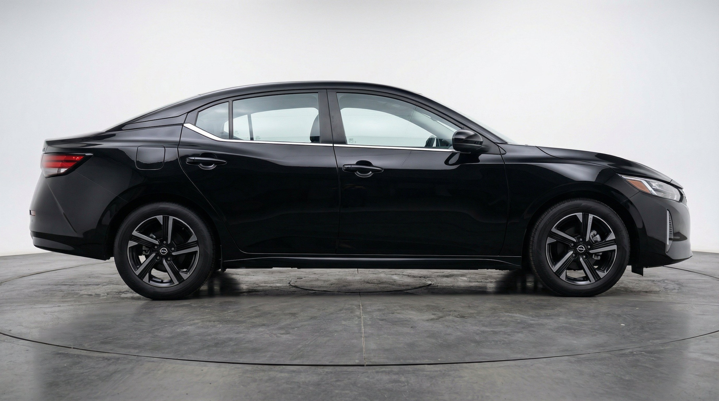 Thumbnail: 2025 Nissan Sentra - 11