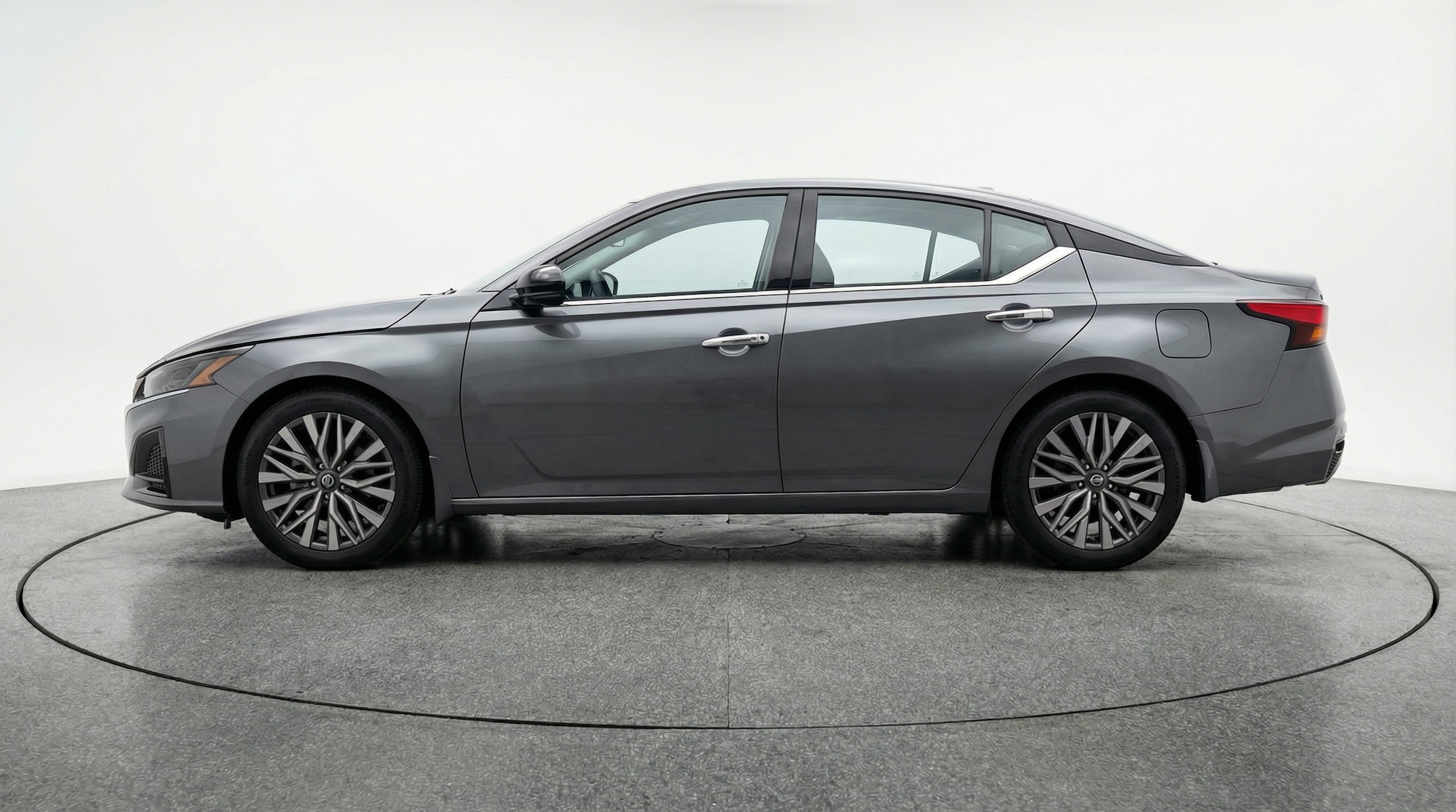 Thumbnail: 2025 Nissan Altima - 4