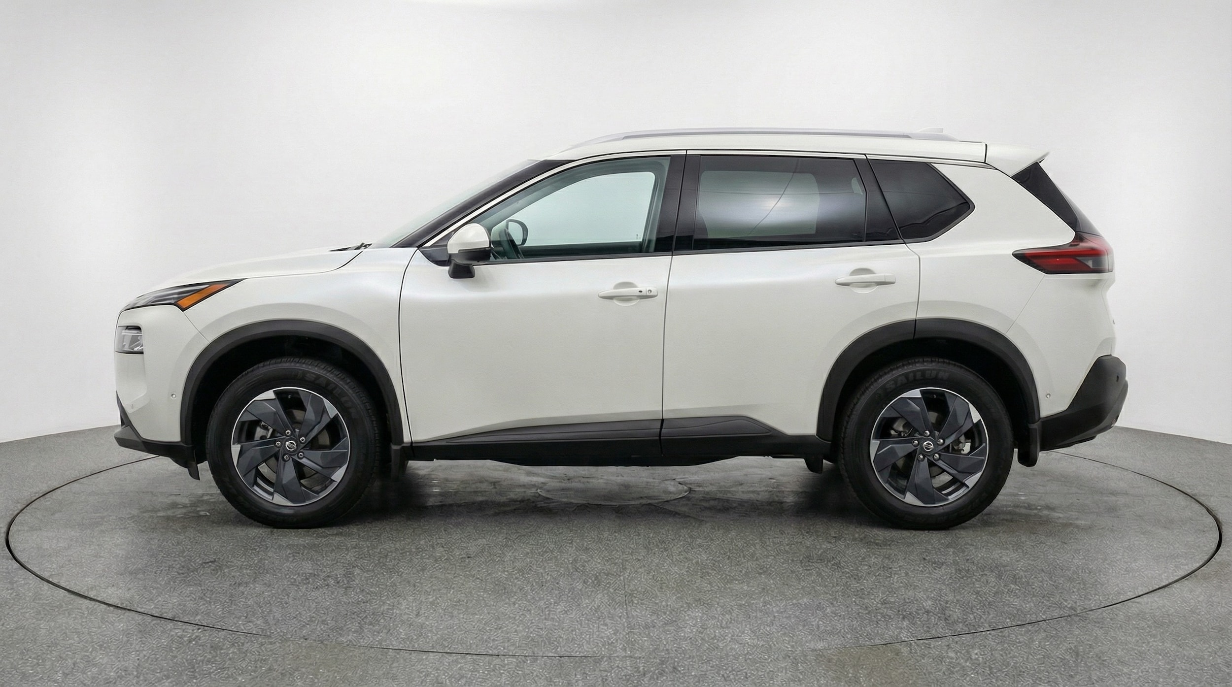 Thumbnail: 2025 Nissan Rogue - 4