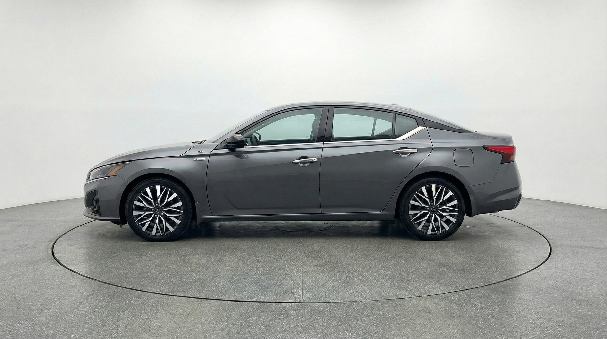 Thumbnail: 2025 Nissan Altima - 4