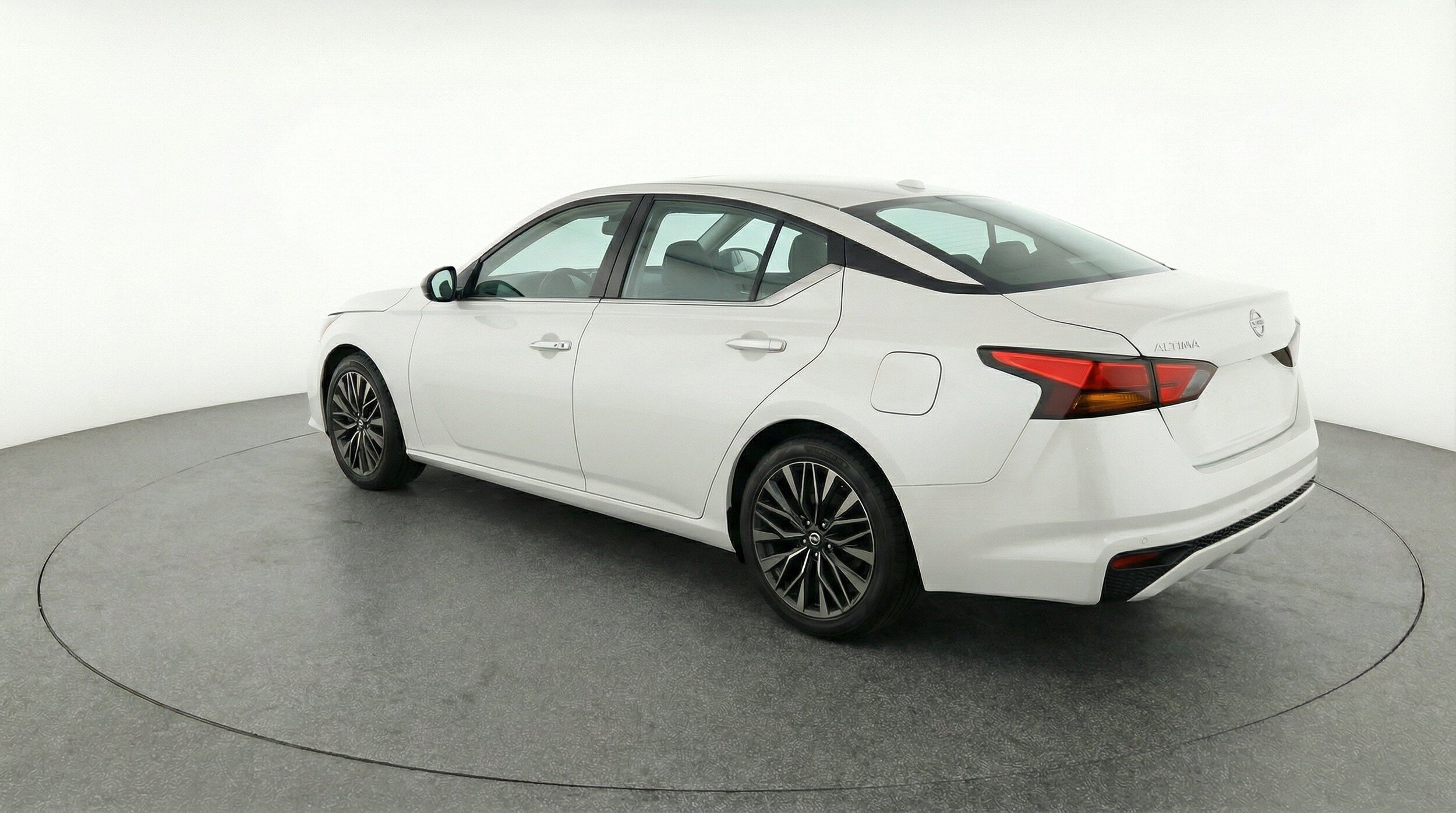 Thumbnail: 2025 Nissan Altima - 6