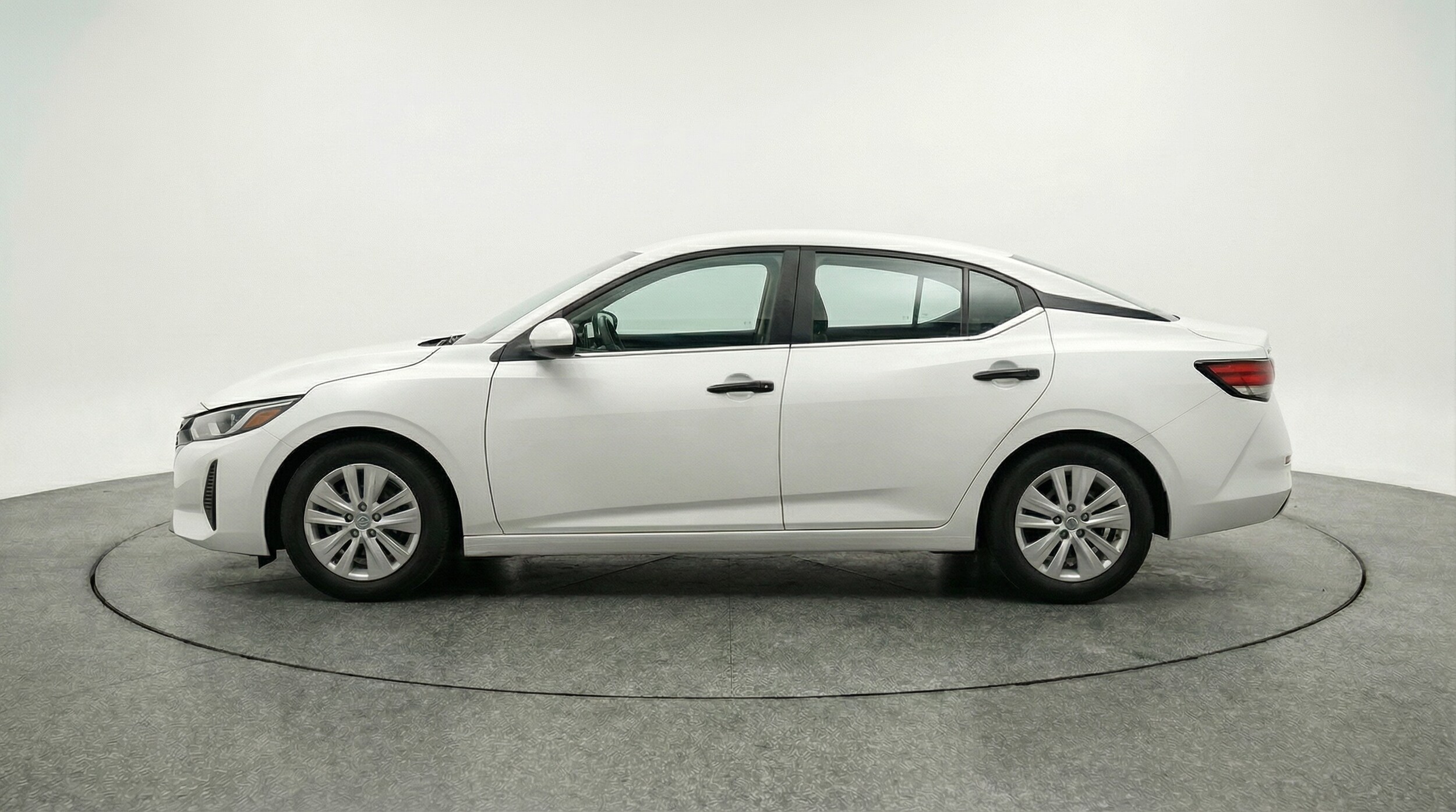 Thumbnail: 2025 Nissan Sentra - 4