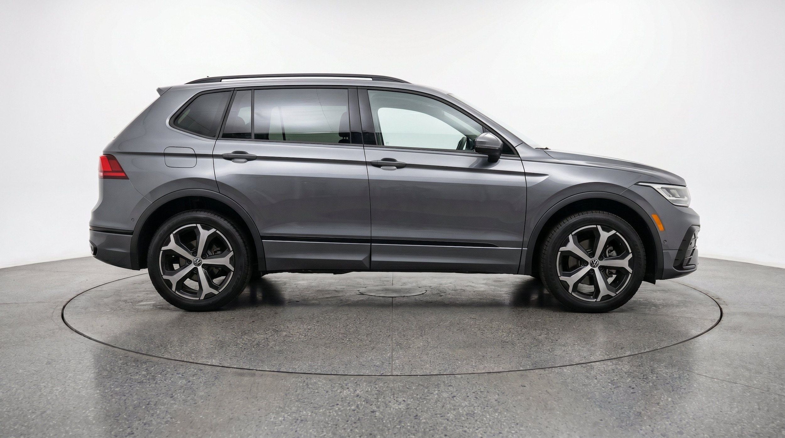Thumbnail: 2026 Volkswagen Tiguan - 11