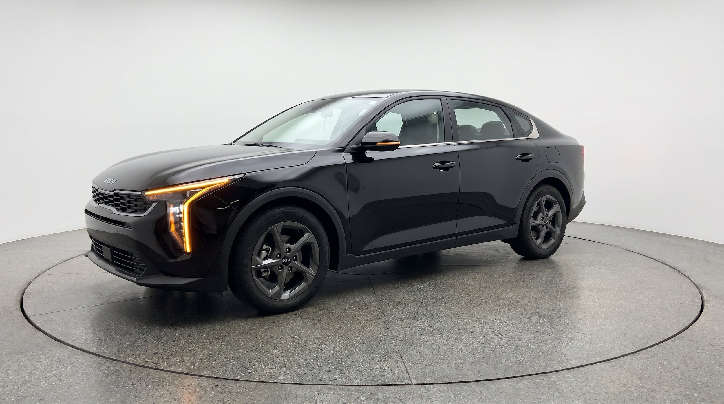 Thumbnail: 2025 Kia K4 - 3