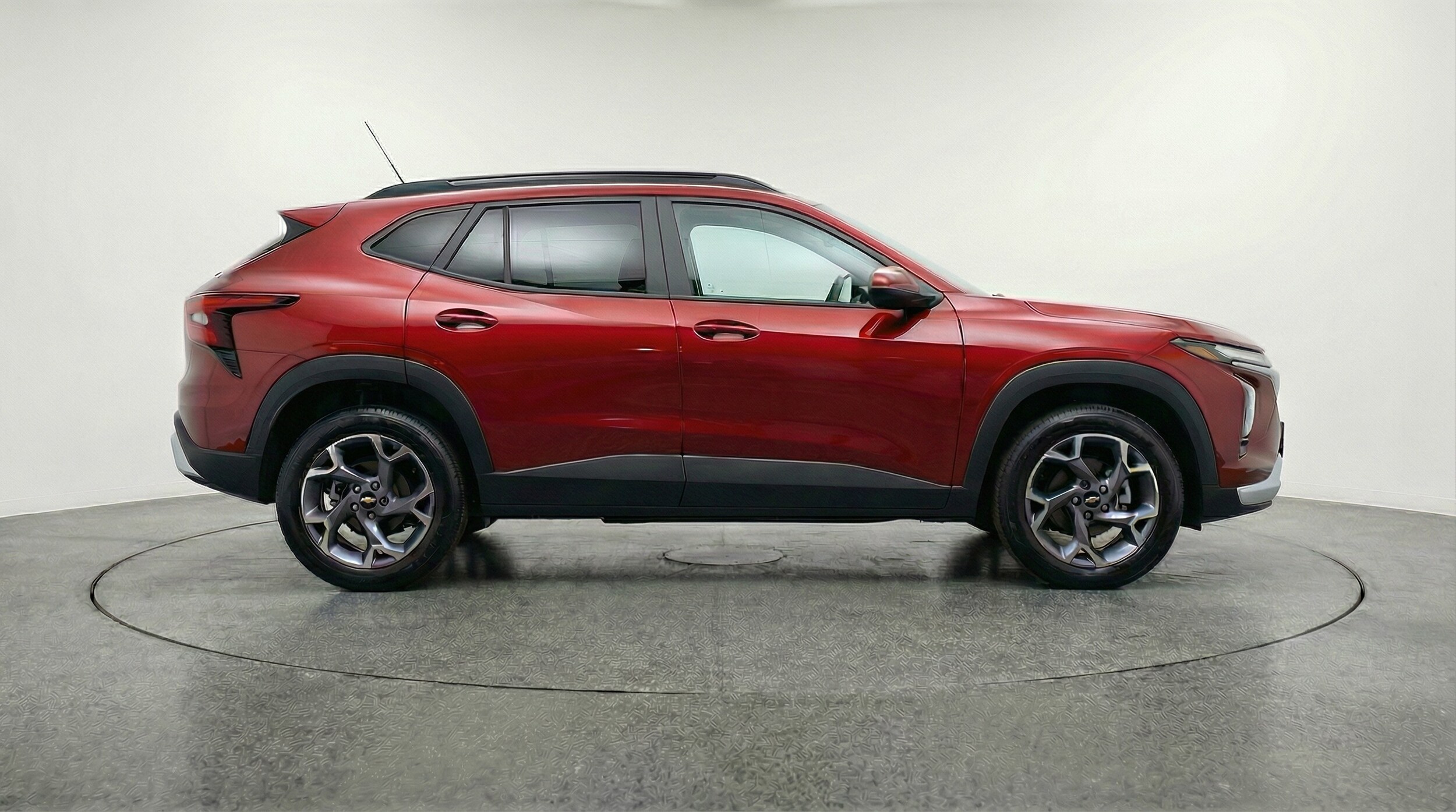 Thumbnail: 2025 Chevrolet Trax - 8