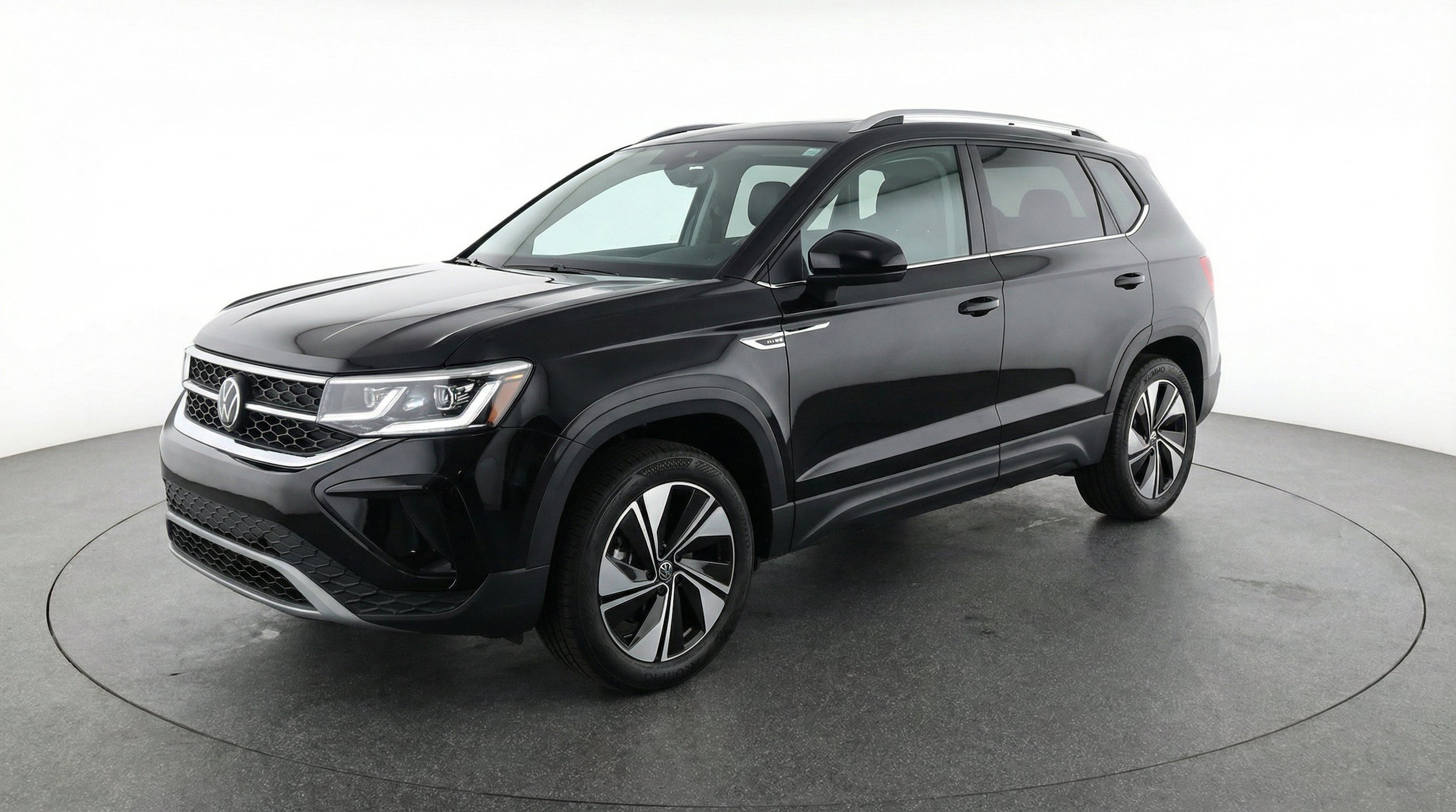 Thumbnail: 2026 Volkswagen Taos - 3