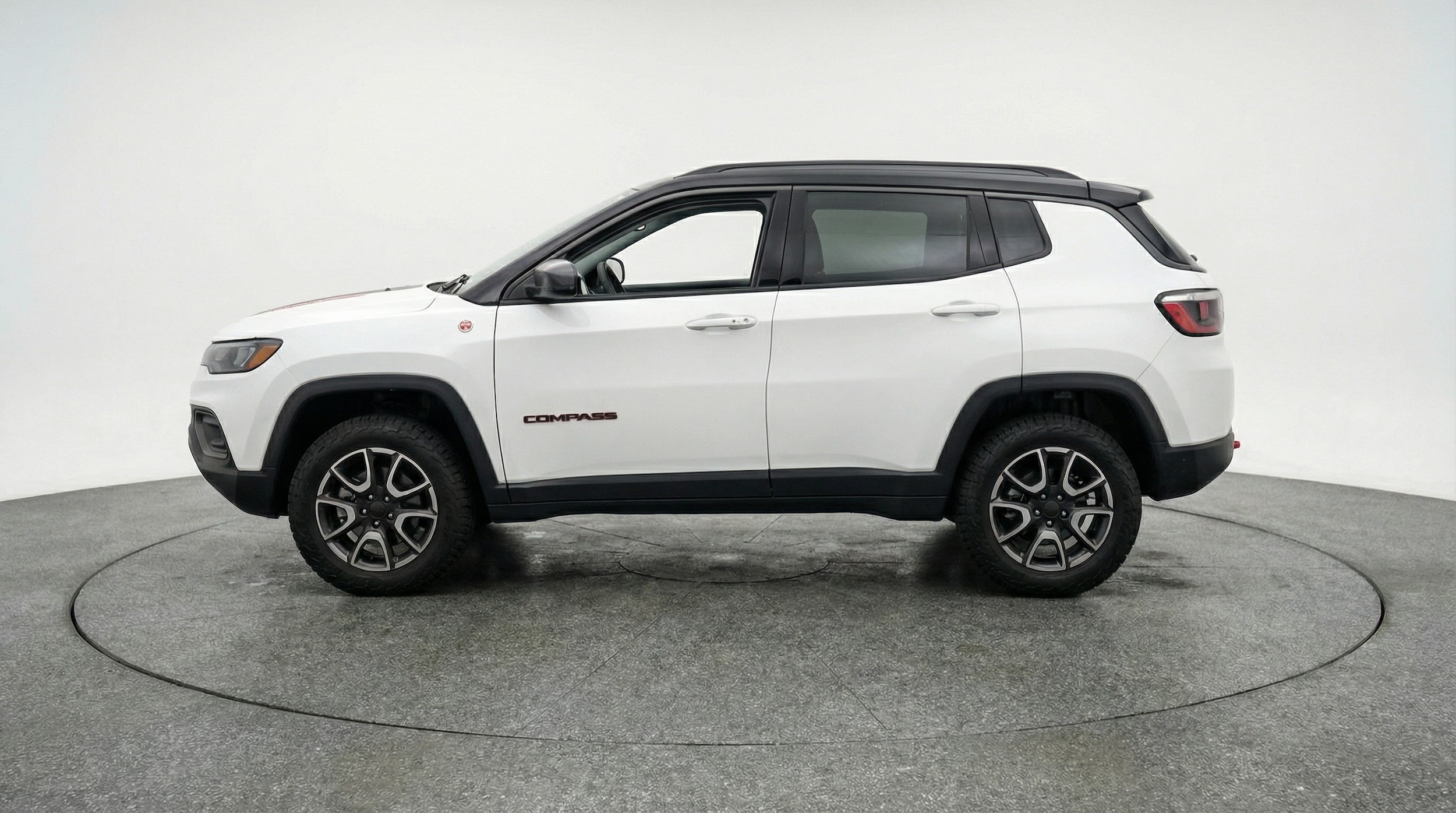 Thumbnail: 2025 Jeep Compass - 4