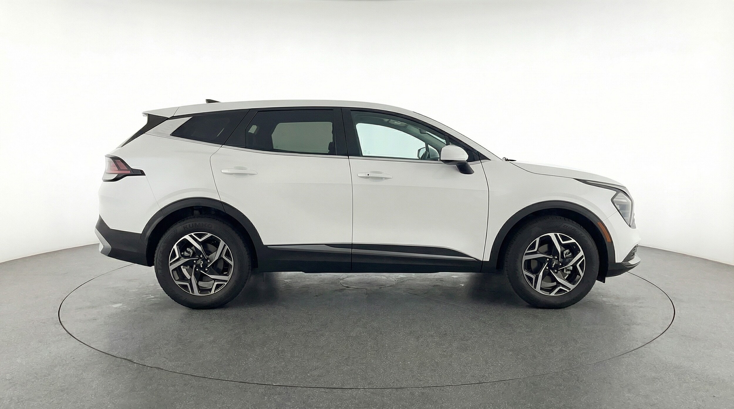 Thumbnail: 2025 Kia Sportage - 8