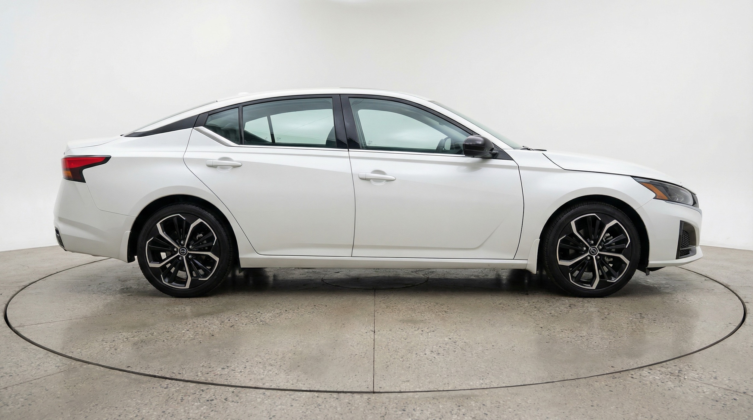 Thumbnail: 2025 Nissan Altima - 8