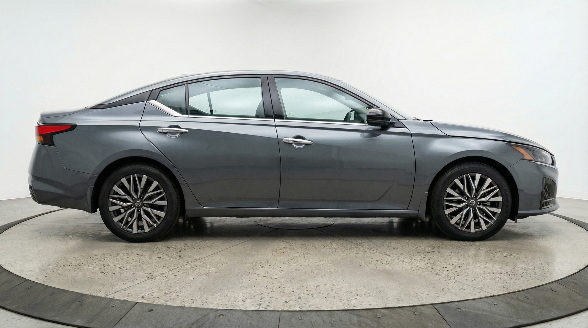 Thumbnail: 2025 Nissan Altima - 8