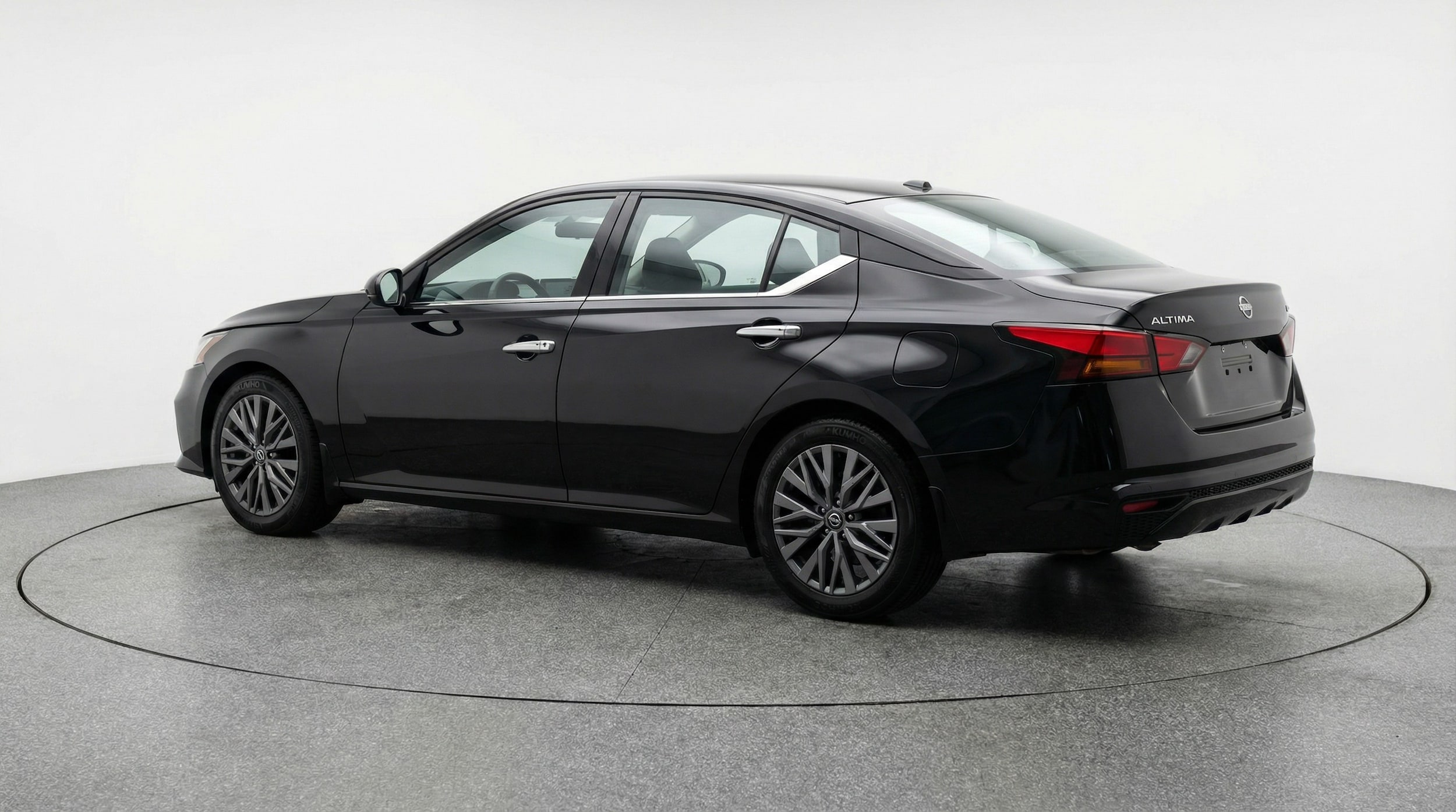 Thumbnail: 2025 Nissan Altima - 5