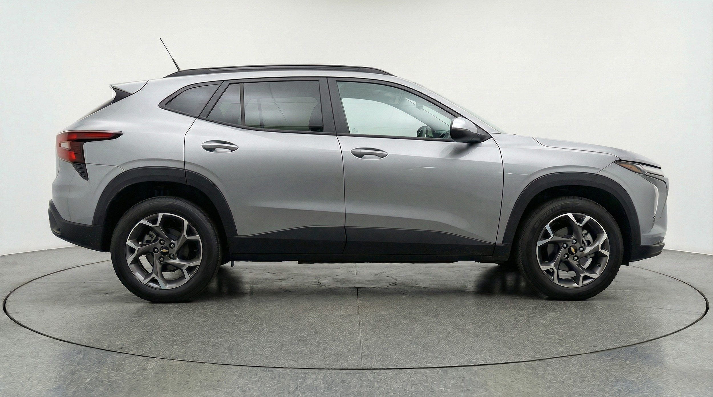 Thumbnail: 2025 Chevrolet Trax - 8