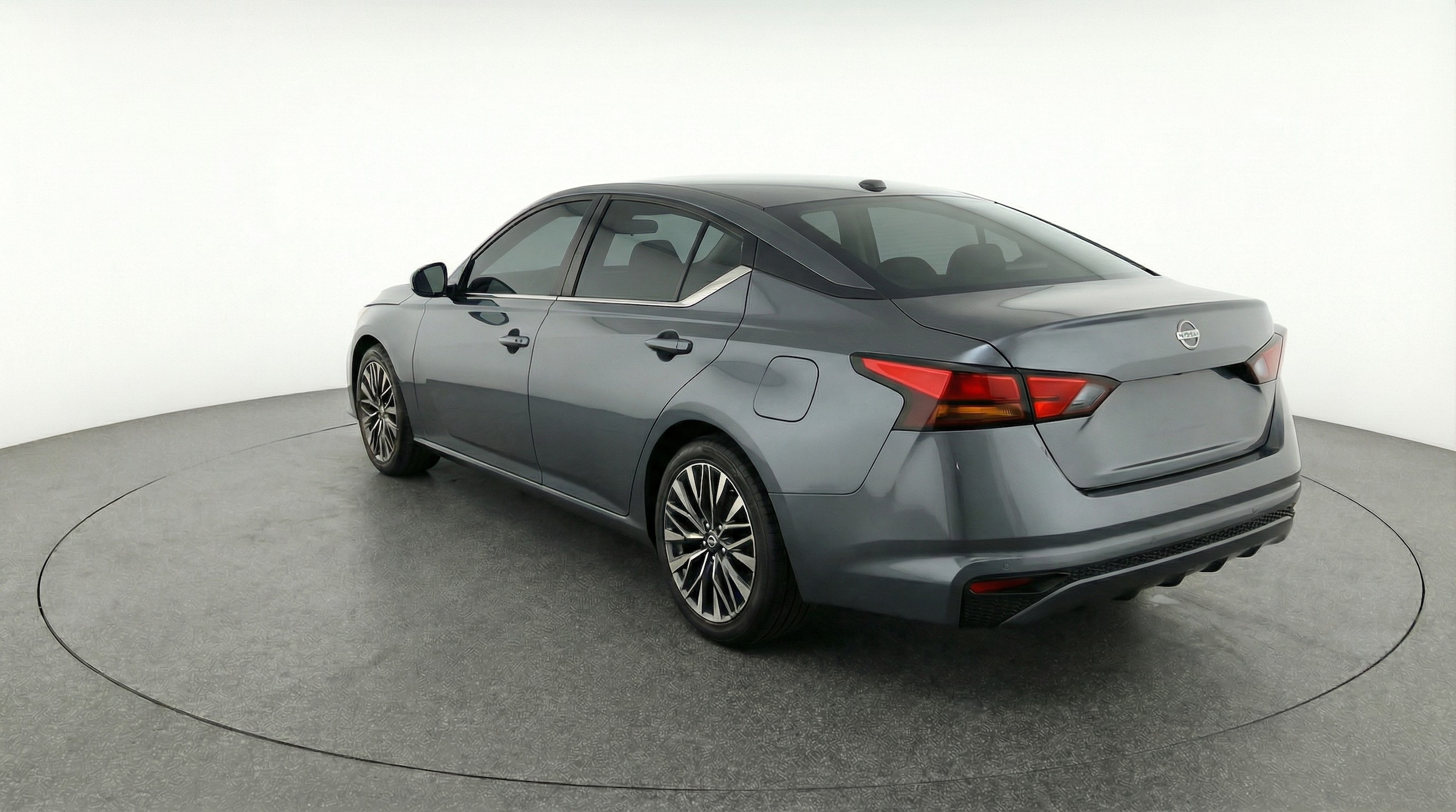 Thumbnail: 2025 Nissan Altima - 5