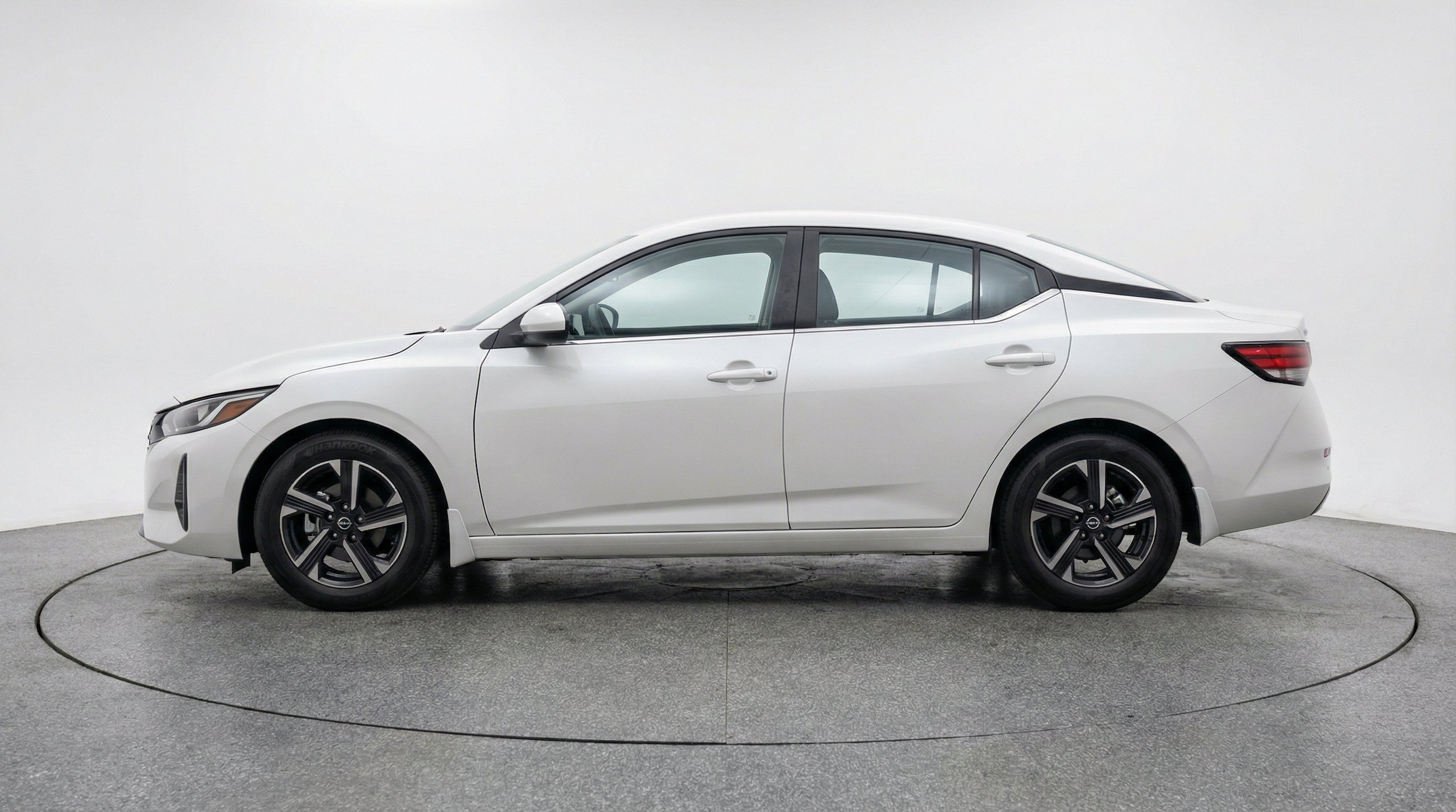 Thumbnail: 2025 Nissan Sentra - 5