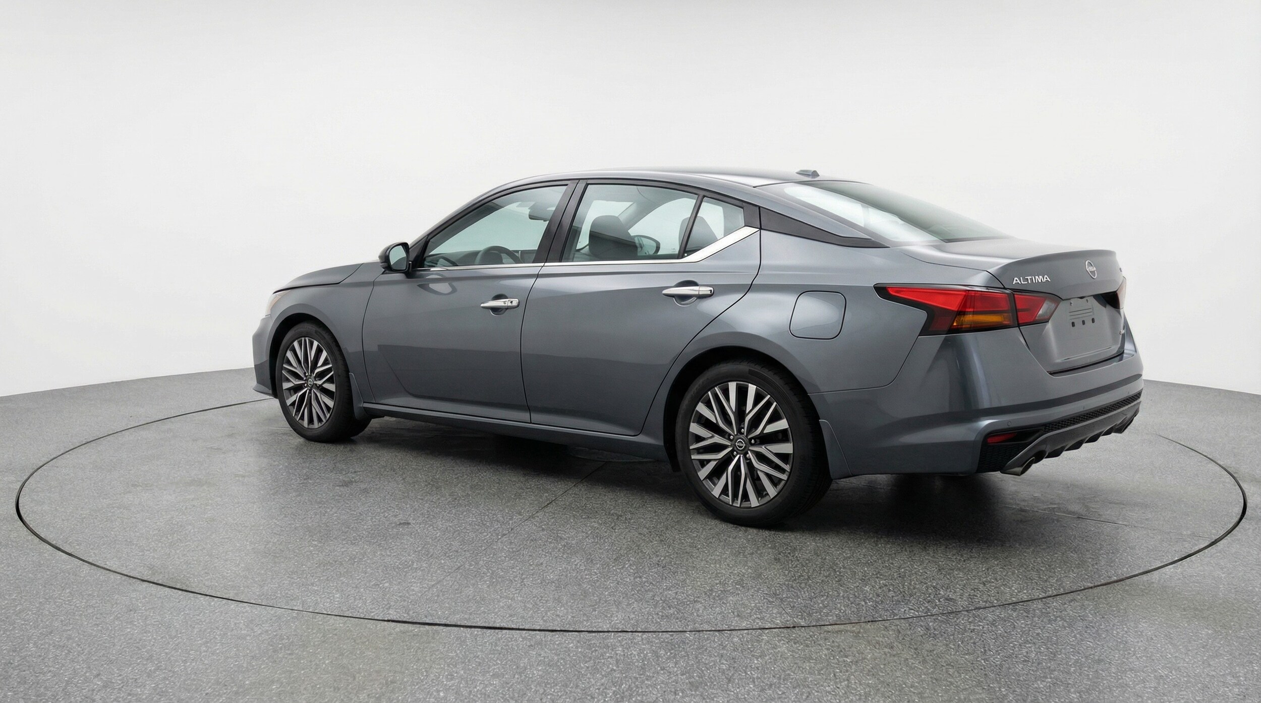 Thumbnail: 2025 Nissan Altima - 5