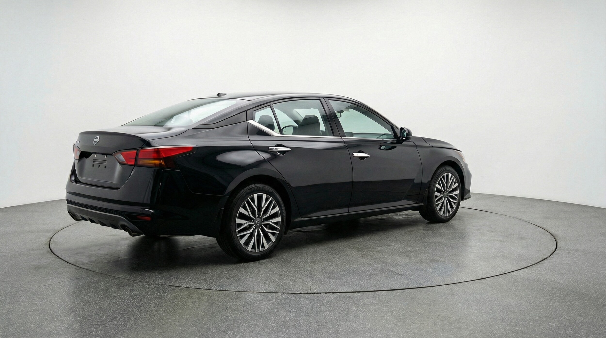 Thumbnail: 2025 Nissan Altima - 7