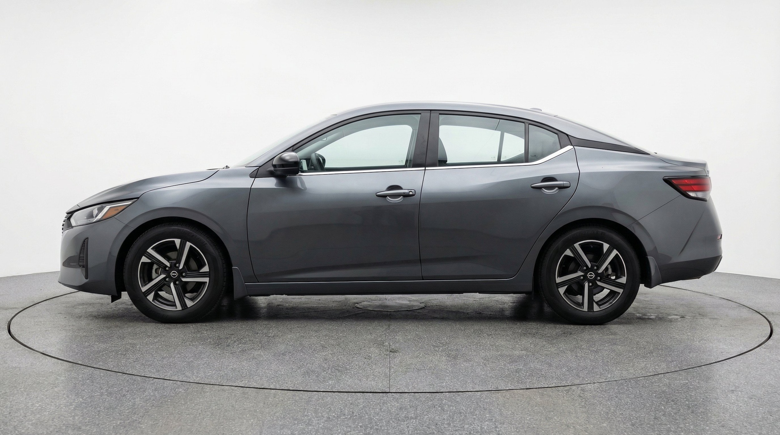 Thumbnail: 2025 Nissan Sentra - 5