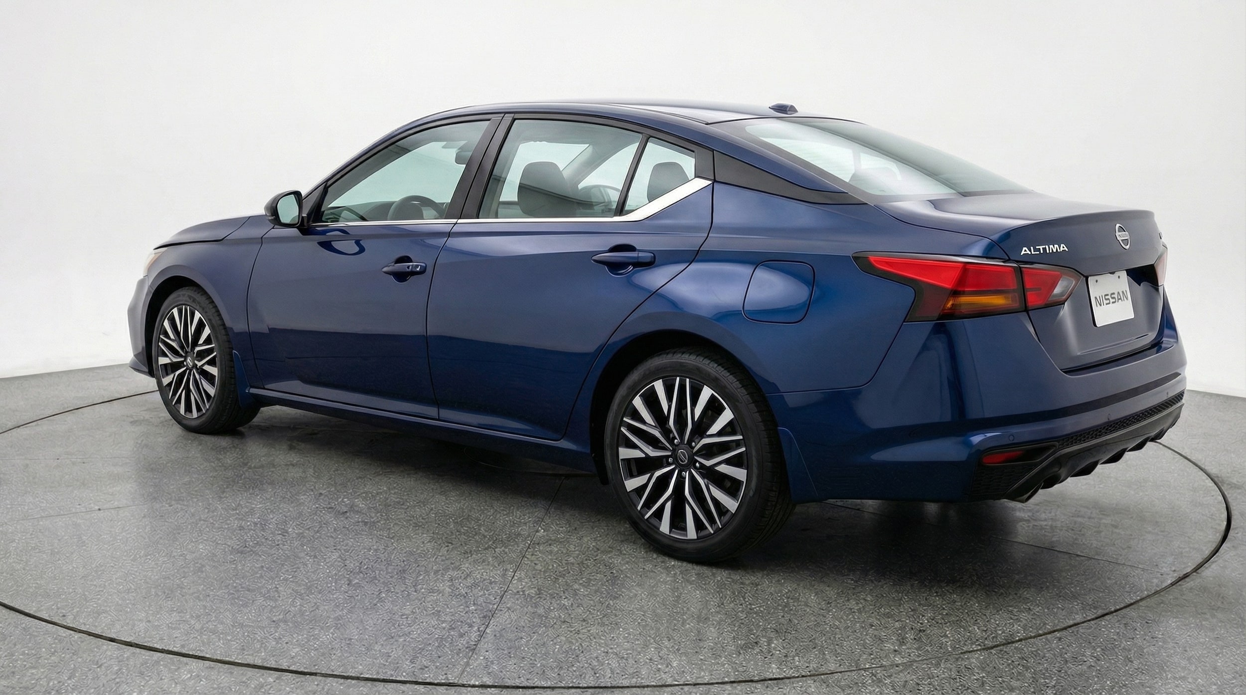 Thumbnail: 2025 Nissan Altima - 5