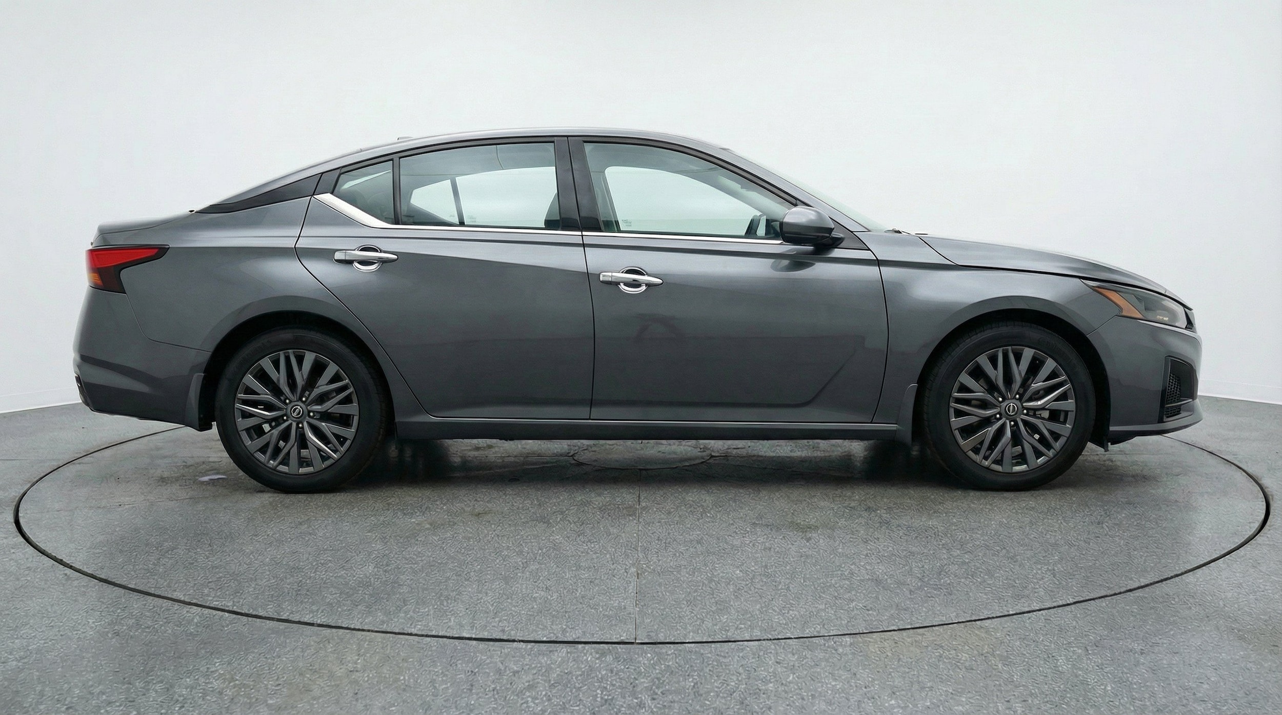 Thumbnail: 2025 Nissan Altima - 11