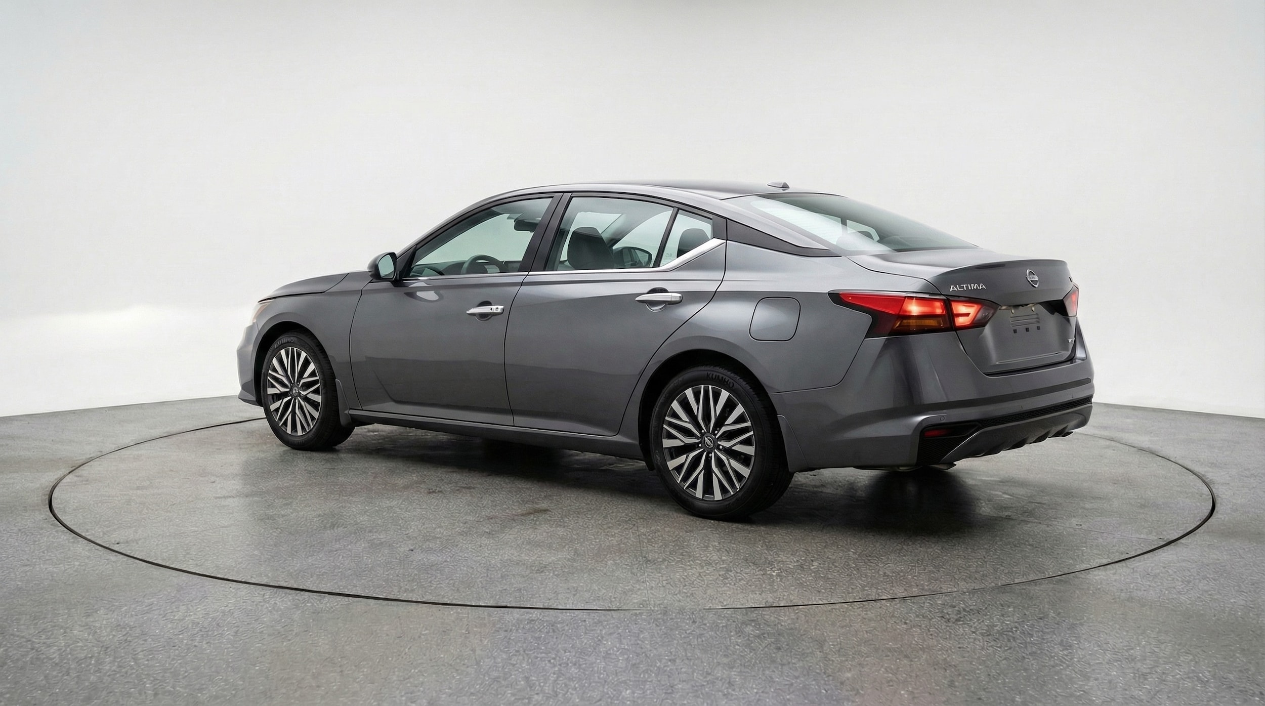 Thumbnail: 2025 Nissan Altima - 5