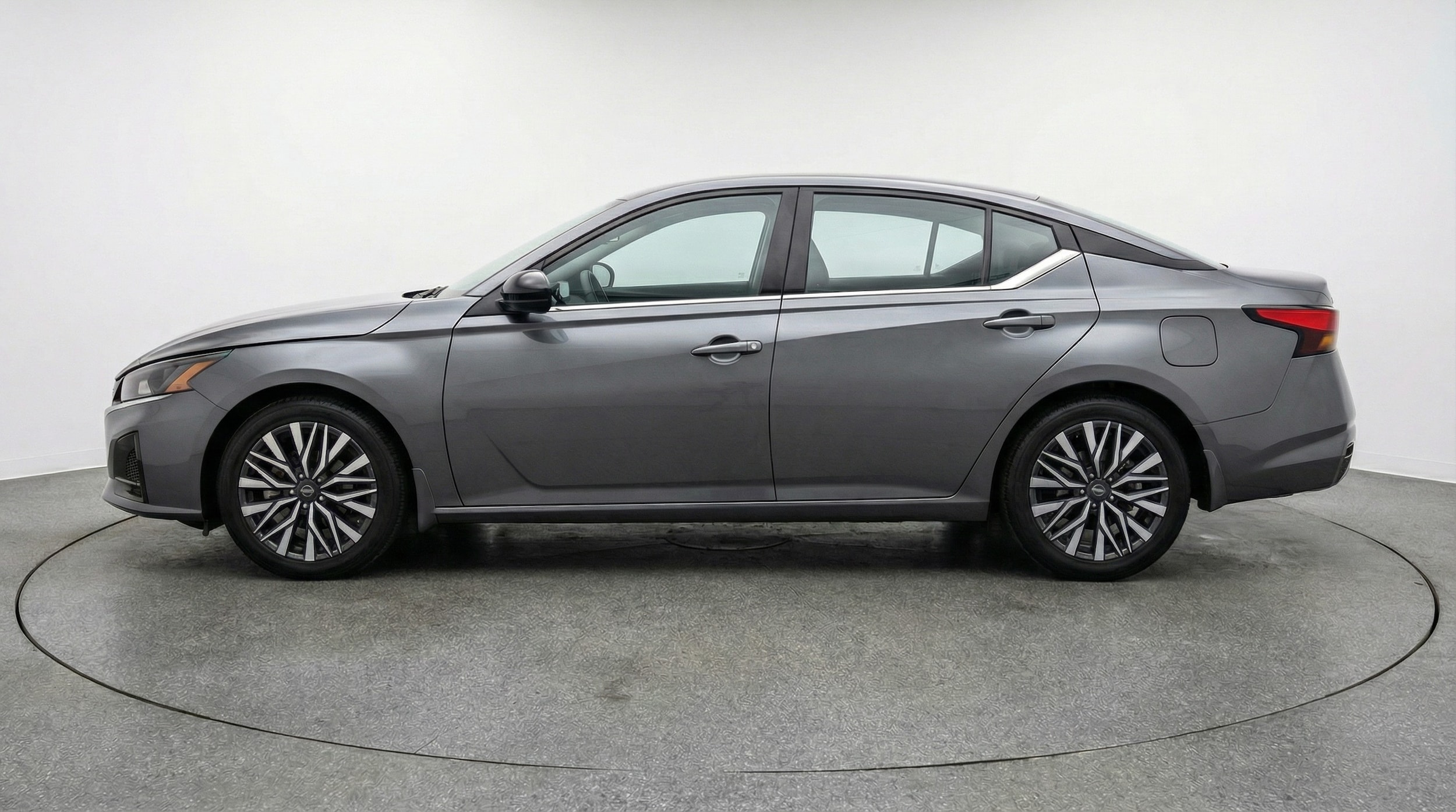 Thumbnail: 2025 Nissan Altima - 4