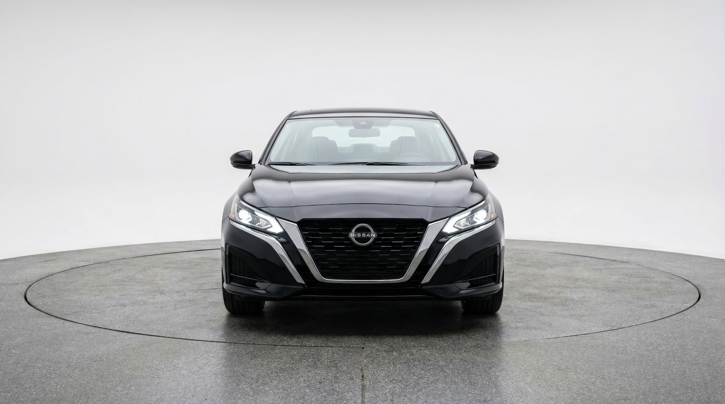 Thumbnail: 2025 Nissan Altima - 2