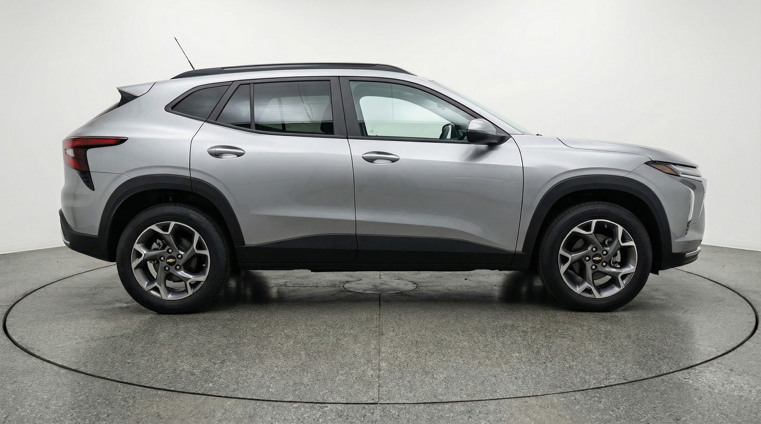 Thumbnail: 2025 Chevrolet Trax - 8