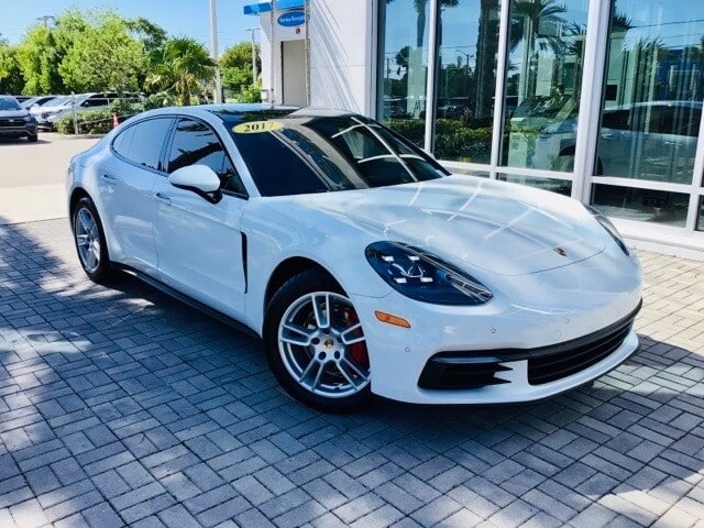 2017 Porsche Panamera Base