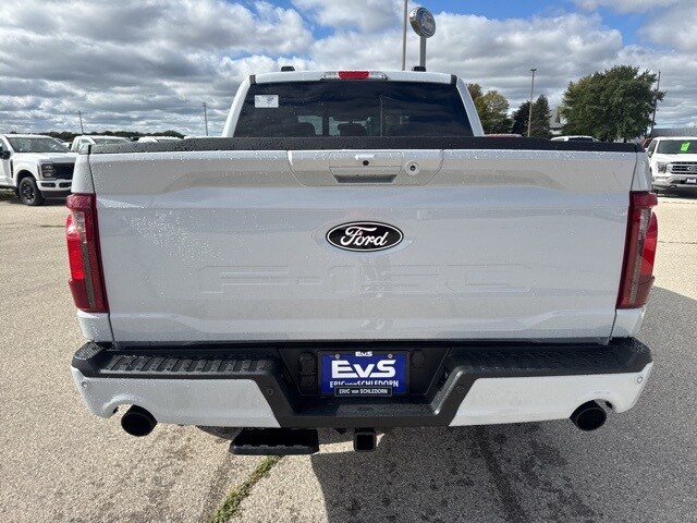 2025 Ford F-150 XLT photo 3