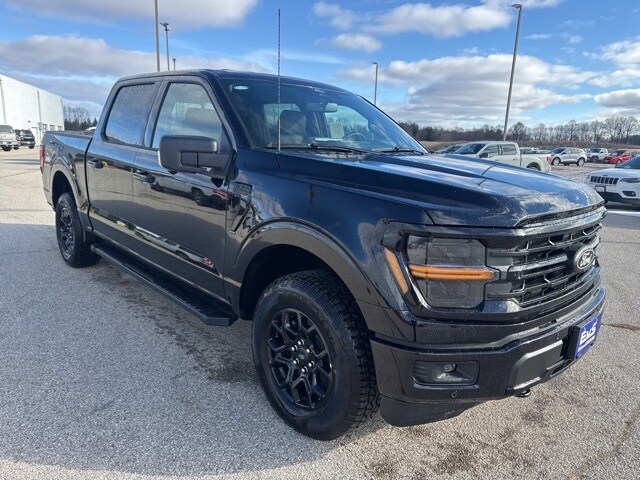2025 Ford F-150 XLT photo 2