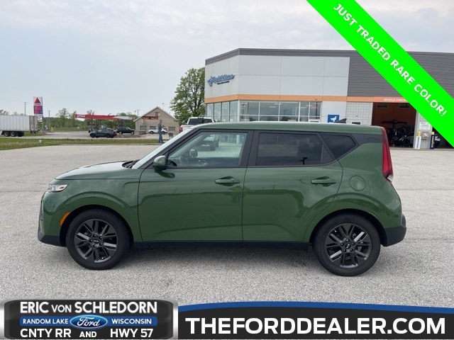 Used 2021 Kia Soul EX with VIN KNDJ33AU2M7136075 for sale in Random Lake, WI