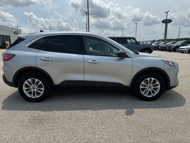 Used 2022 Ford Escape SE with VIN 1FMCU9G67NUA58814 for sale in Random Lake, WI