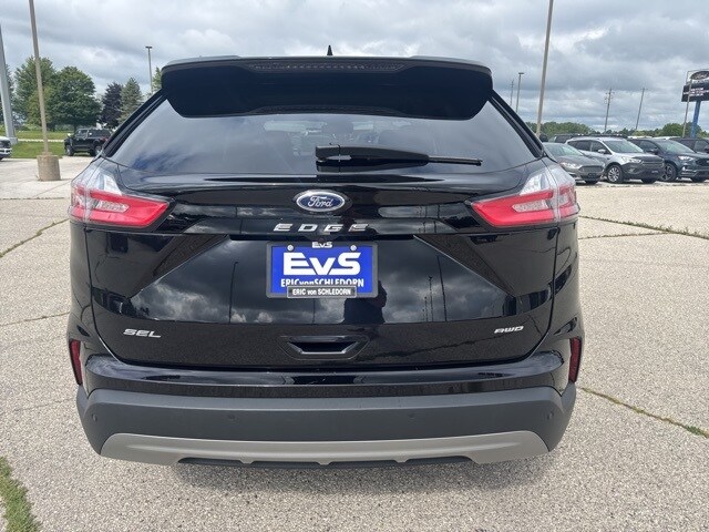 2023 Ford Edge SEL photo 4